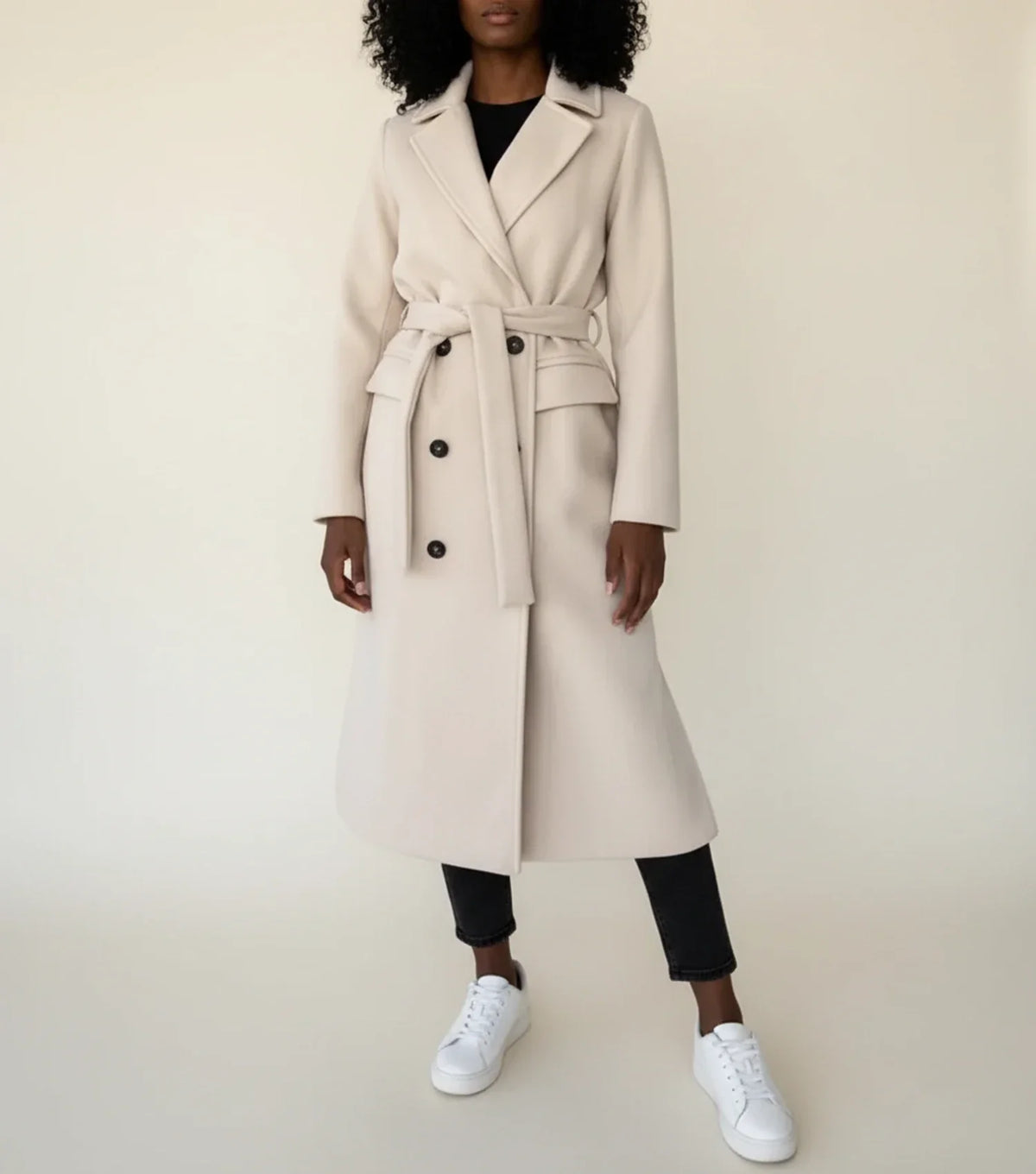 Abrigo midi de invierno para mujer con cinturón
