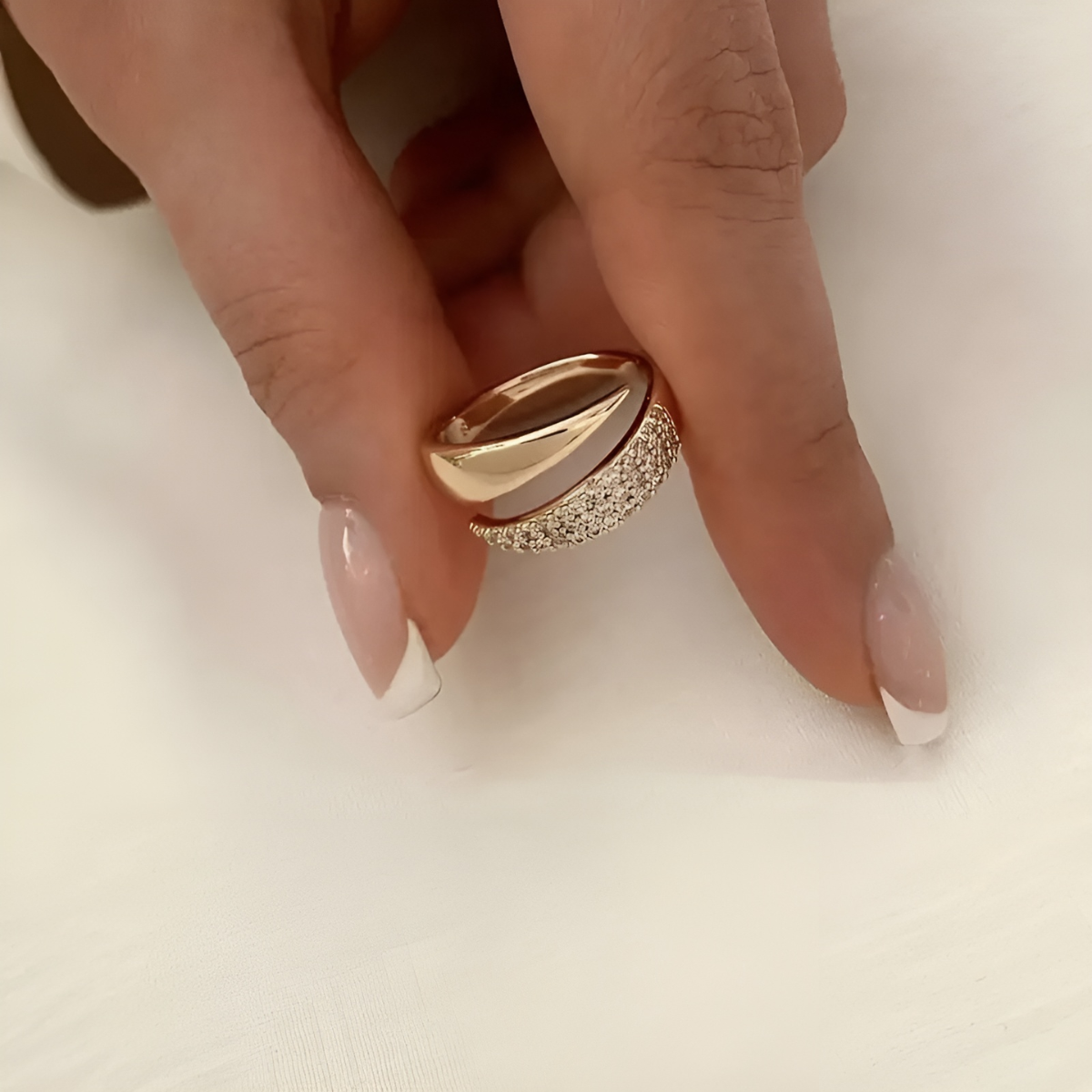 Anillo elegante