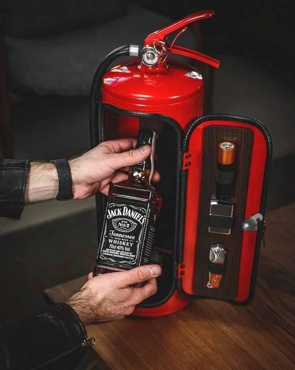 Bar oculto con diseño de extintor - Único y elegante