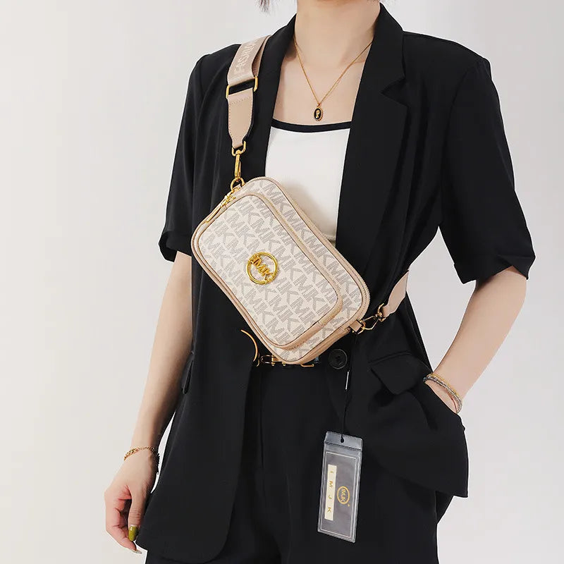 Bolso de hombro para mujer con monograma y detalle de cadena