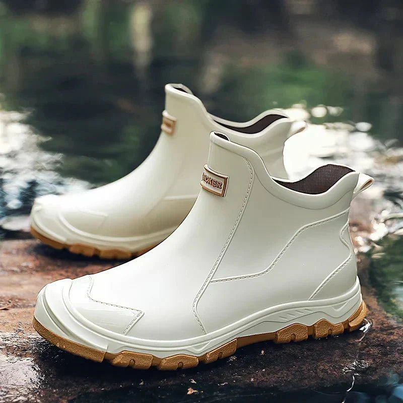 Botas de terreno impermeables con suela aislante