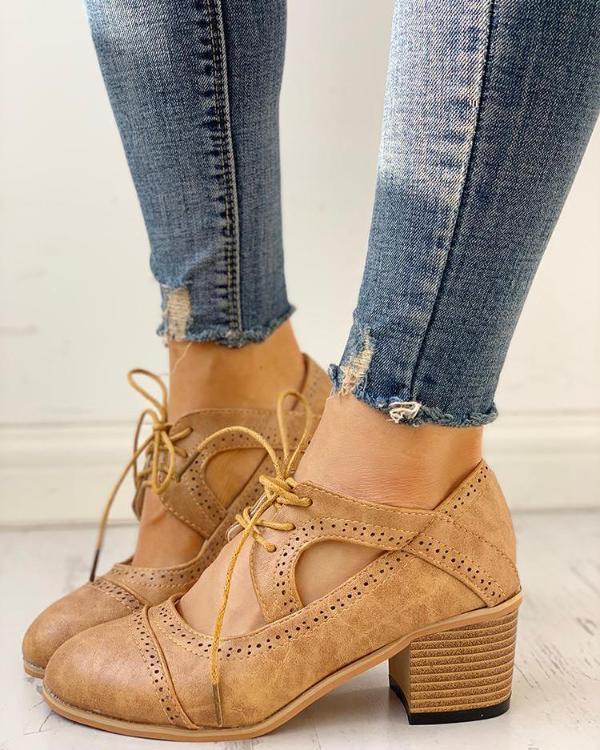 Botines con cordones y tacón de bloque