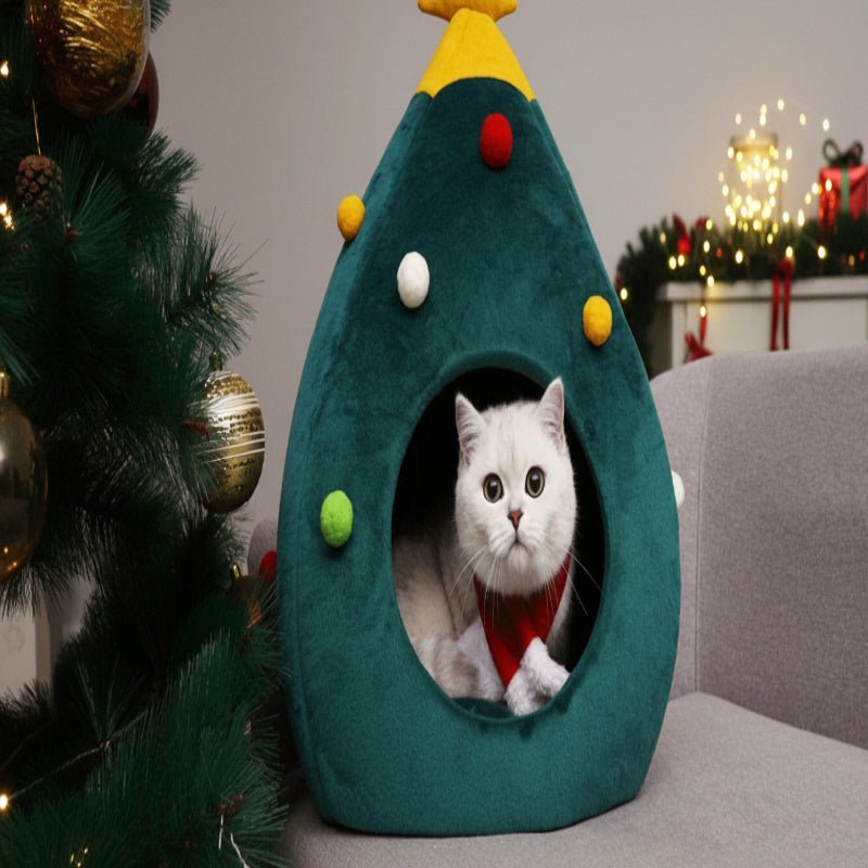 Cama para gatos con forma de árbol de Navidad — Cueva felina acolchada de felpa