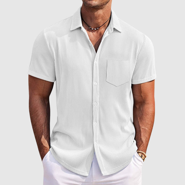 Camisa de manga corta con cuello solapa para hombre