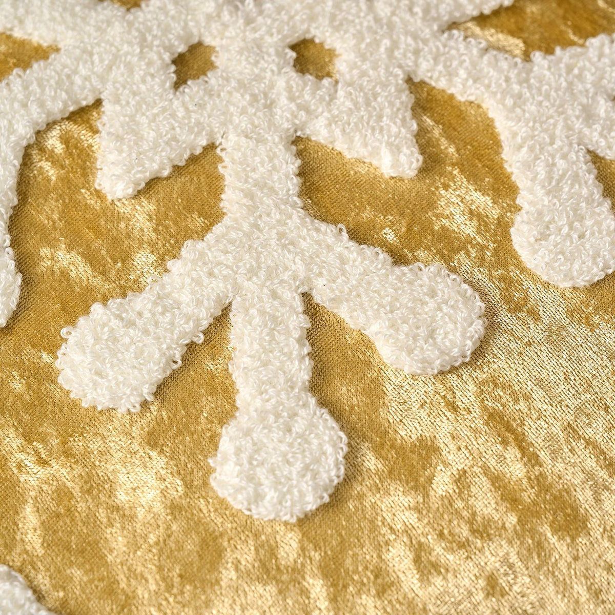 Cojín decorativo de terciopelo con motivo de reno aplicado