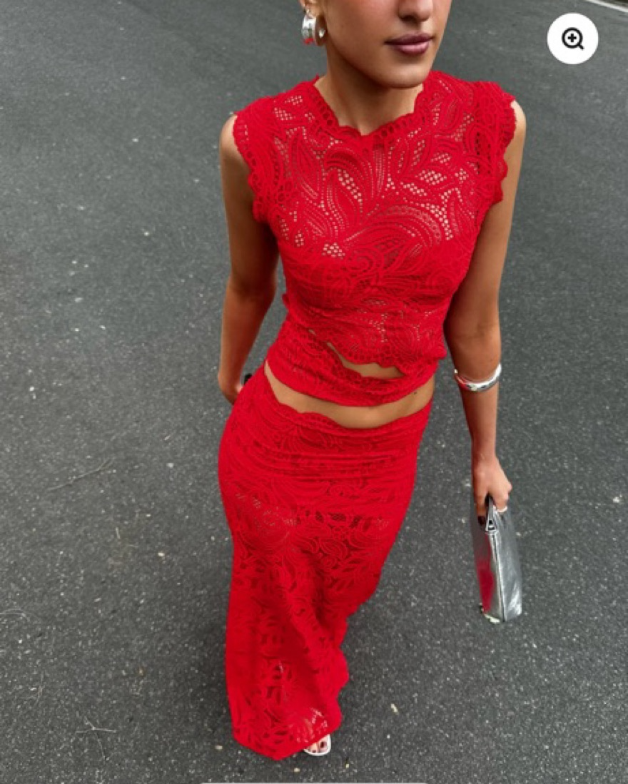 Conjunto de encaje elegante para mujeres seguras de sí mismas