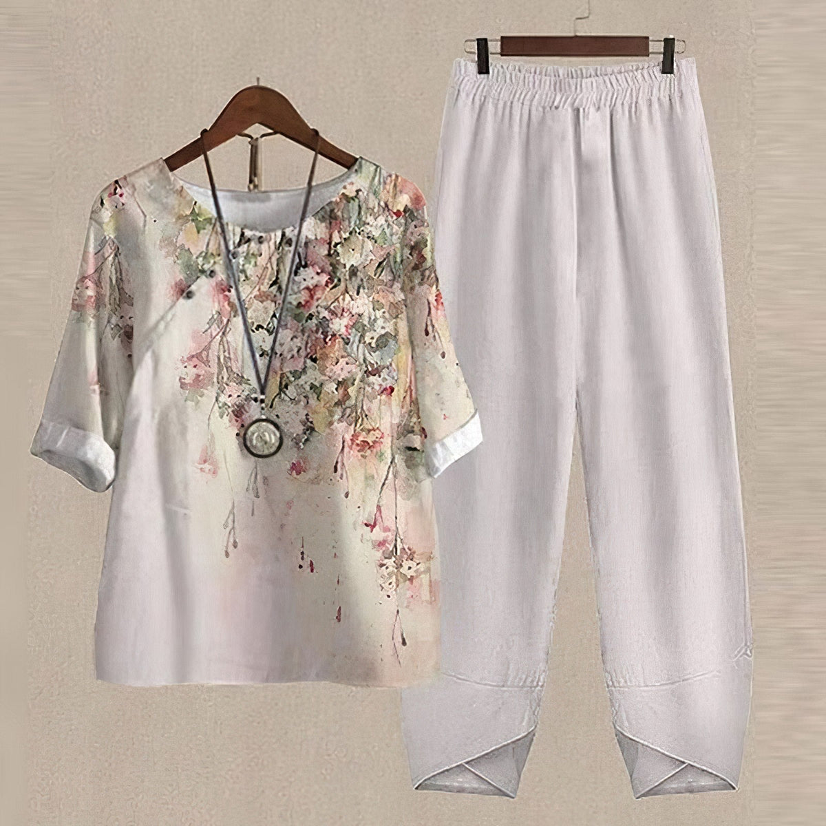 Conjunto de pantalón en mezcla de lino con estampado floral