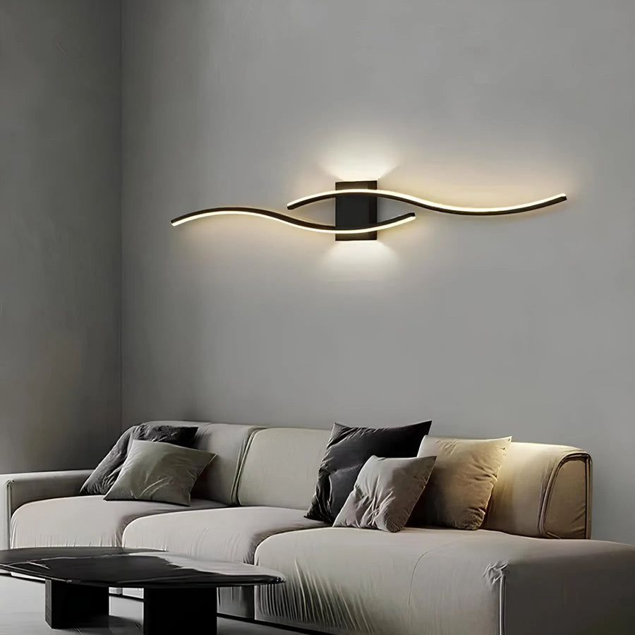 Elegante aplique de pared lineal para interiores modernos, iluminación de acento sutil para montaje en pared