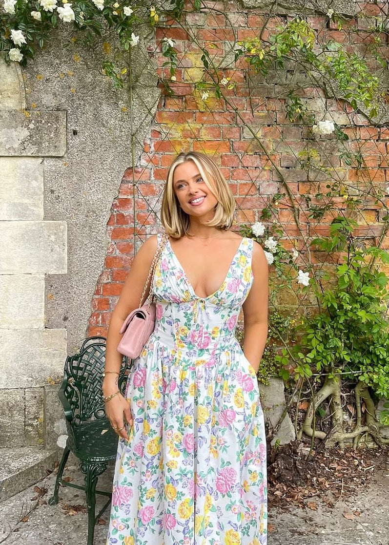 Elegante vestido floral de verano