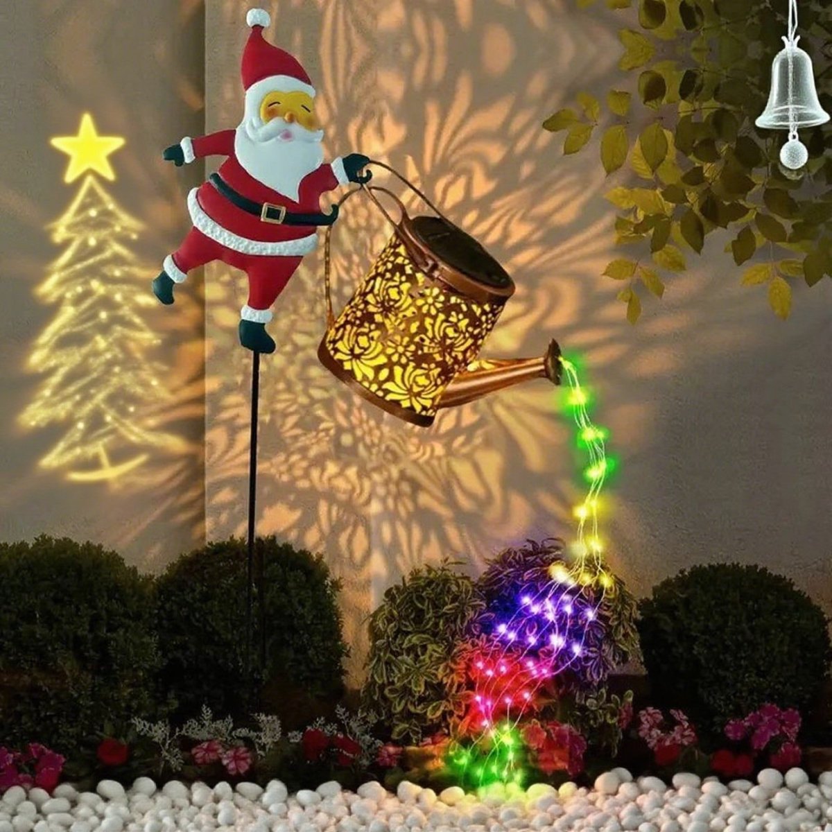 Farol solar en forma de regadera con Papá Noel para decoración de jardín de invierno