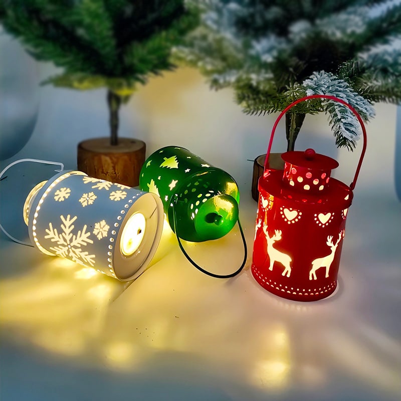 Farolillo LED de metal troquelado para decoración de mesa con árbol de Navidad y luces