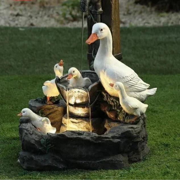 Fuente Decorativa Solar de Pato y Ardilla | Figura de Jardín con Luz LED | Resina Resistente a la Intemperie | Para Terraza y Balcón