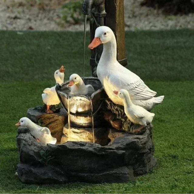 Fuente solar decorativa de pato y ardilla | Figura de jardín con iluminación LED | Resina sintética resistente a la intemperie | Para terraza y balcón