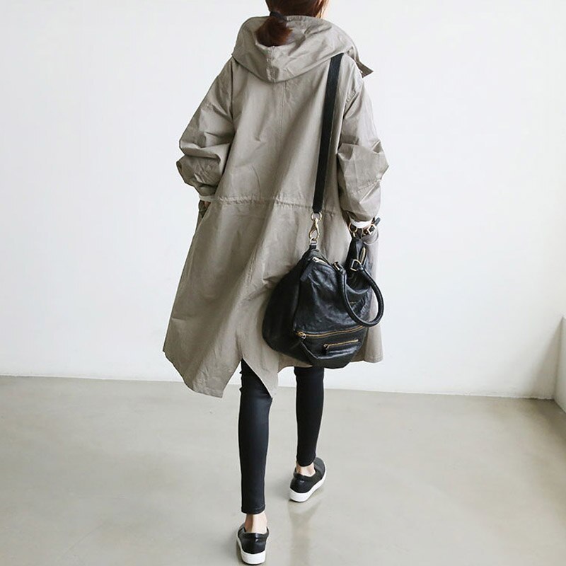 Gabardina elegante e impermeable