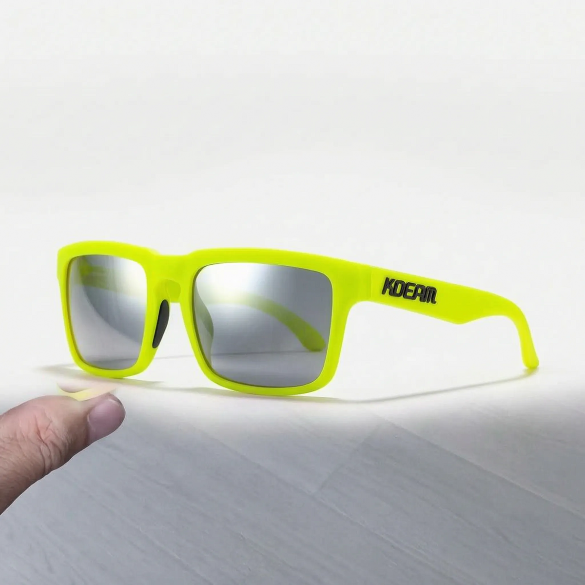 Gafas de sol polarizadas con montura cuadrada