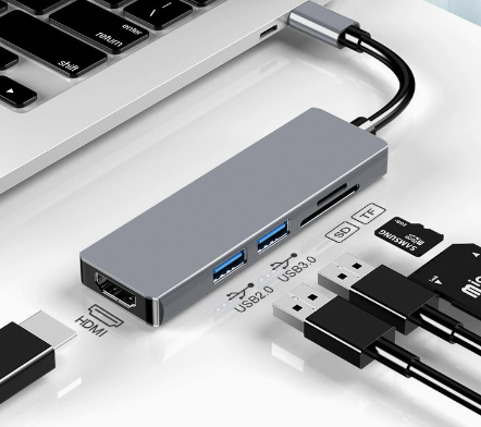 Hub USB-C: Solución compacta 5 en 1 con HDMI 4K