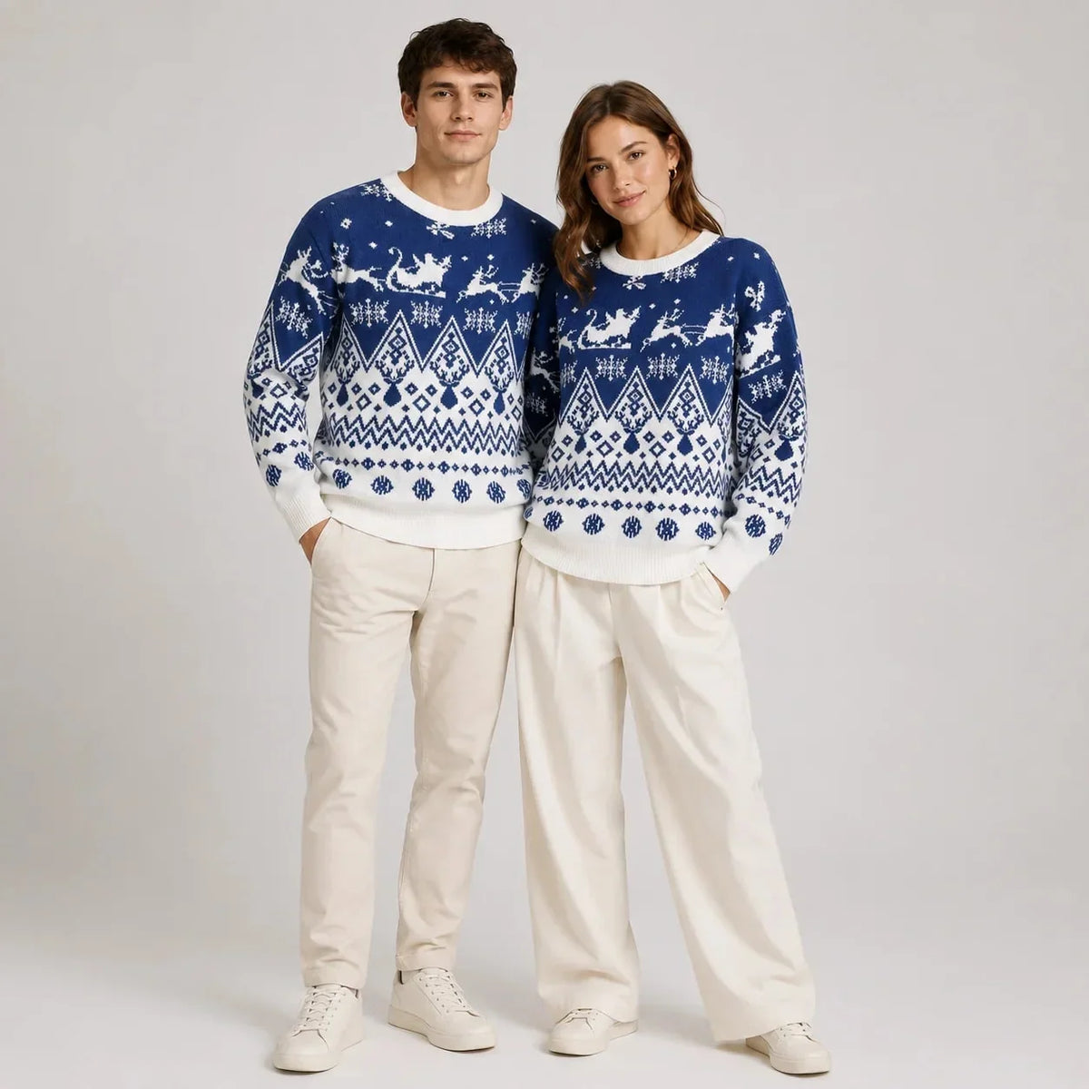 Jersey navideño unisex con motivo de renos de punto jacquard y cuello redondo