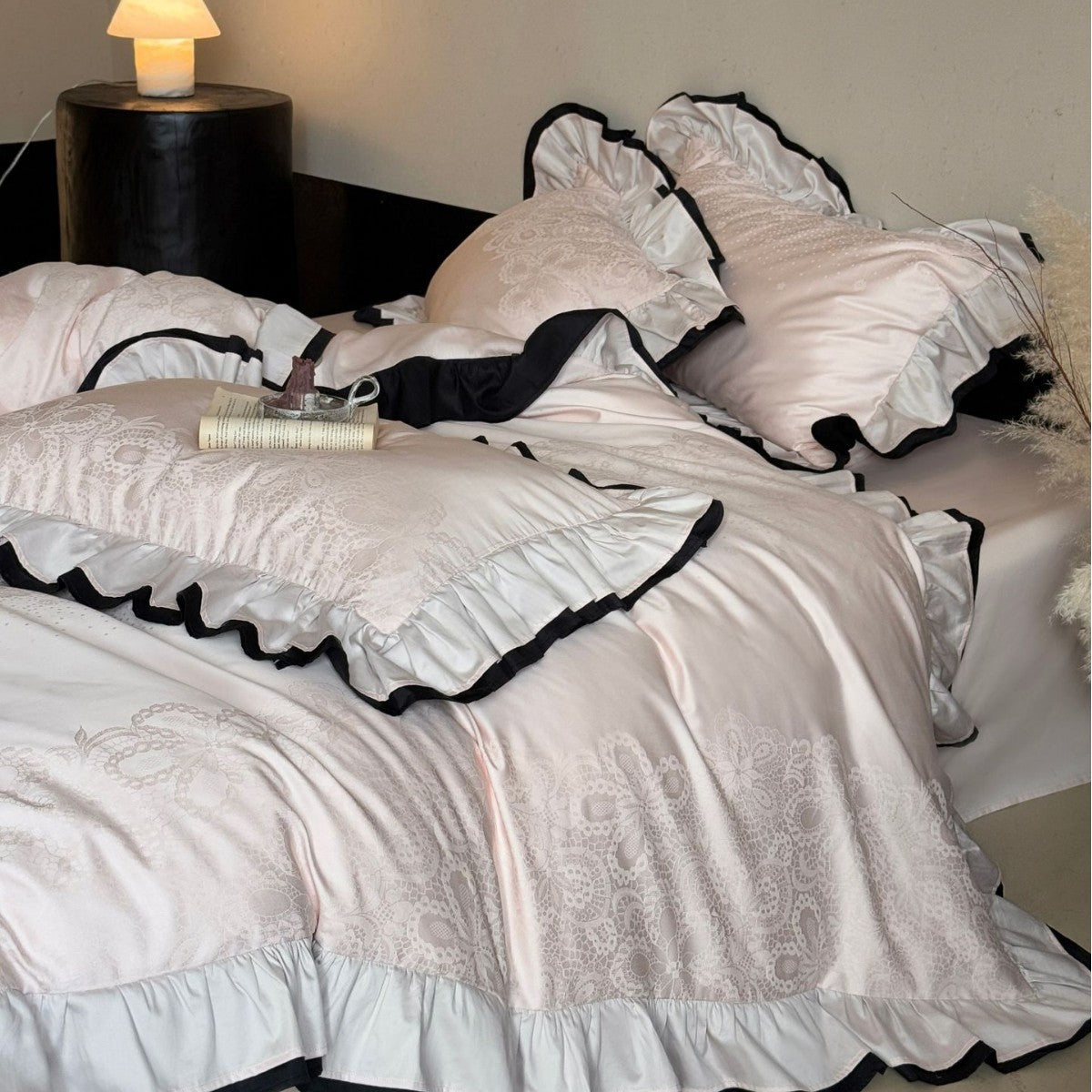 Juego de cama con doble volante y textura de jacquard