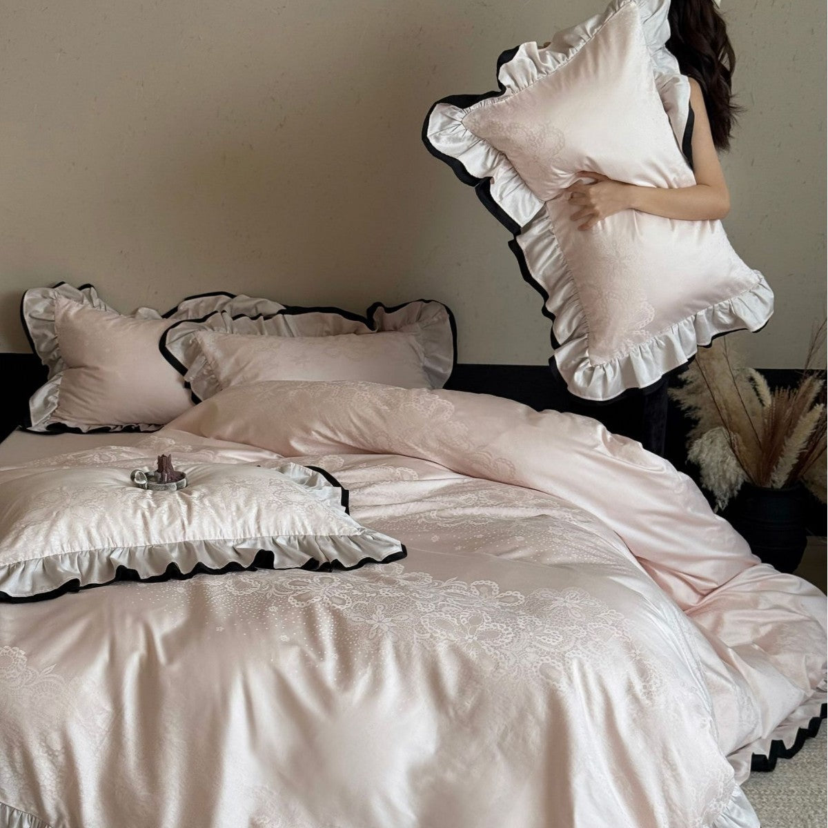 Juego de cama con doble volante y textura de jacquard