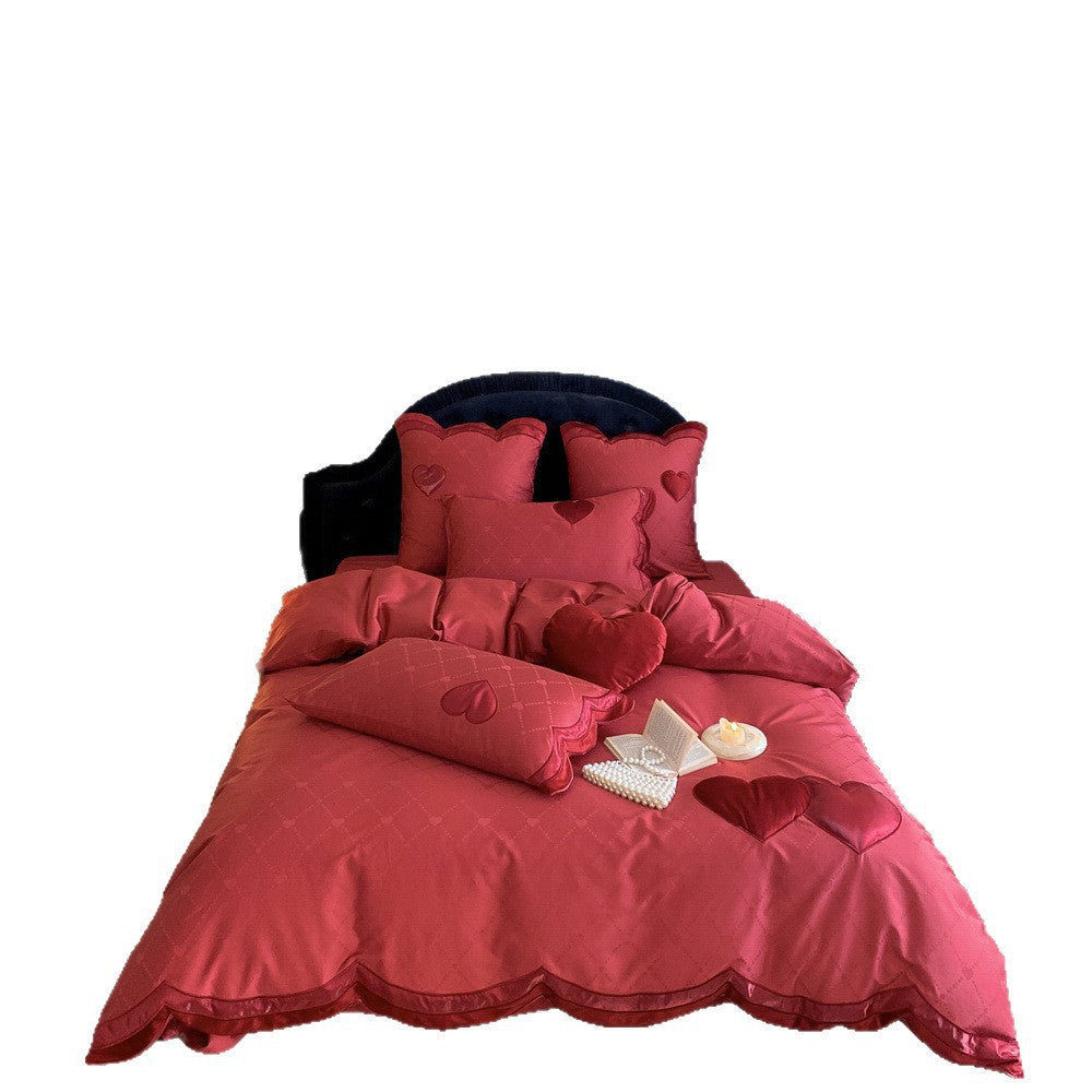 Juego de cama de satén de lujo con jacquard de cuadros y detalles de corazones de terciopelo aplicados