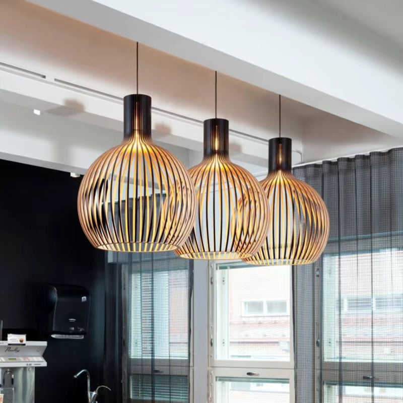 Lámpara Colgante – Diseño Orgánico de Madera para Interiores Cálidos