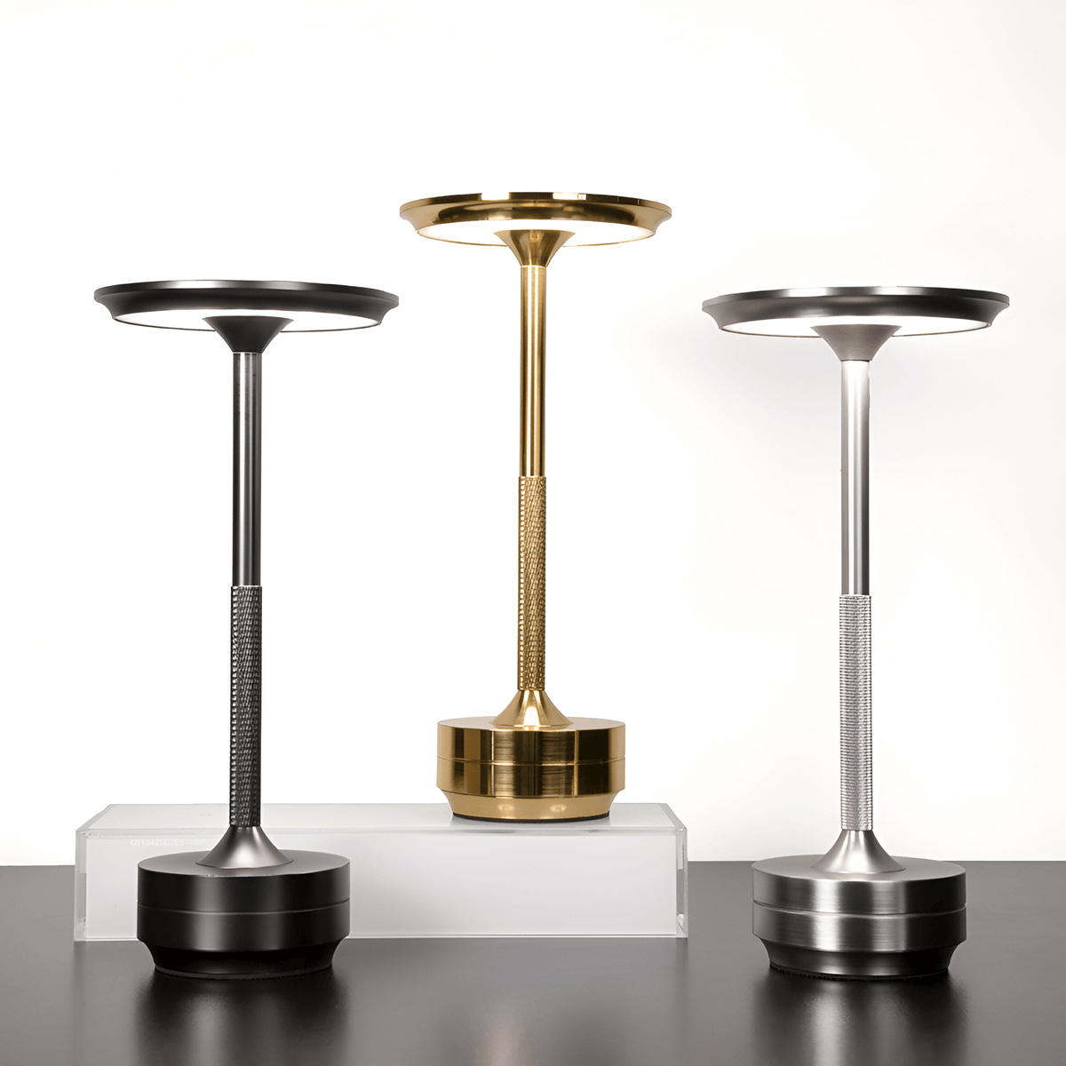 Lámpara de mesa LED inalámbrica y recargable
