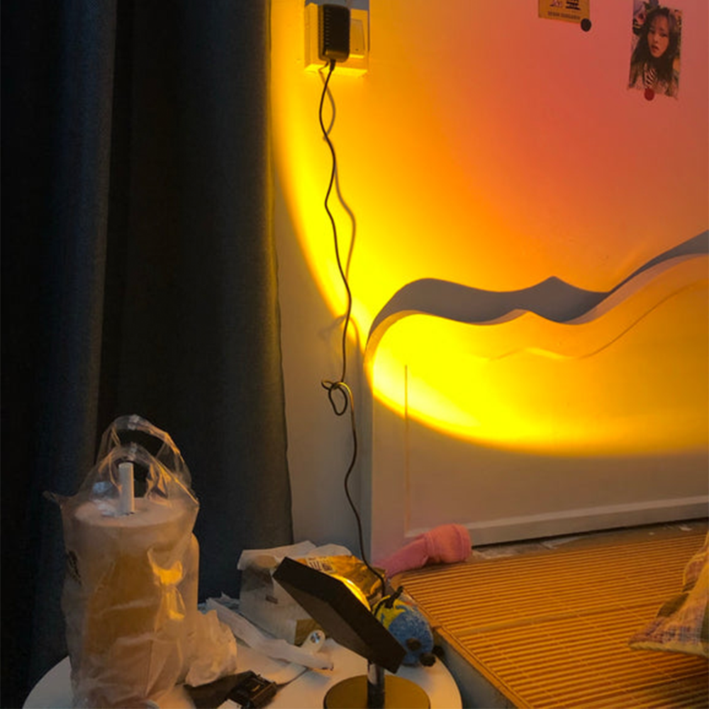 Lámpara de mesa LED retro con efecto atardecer