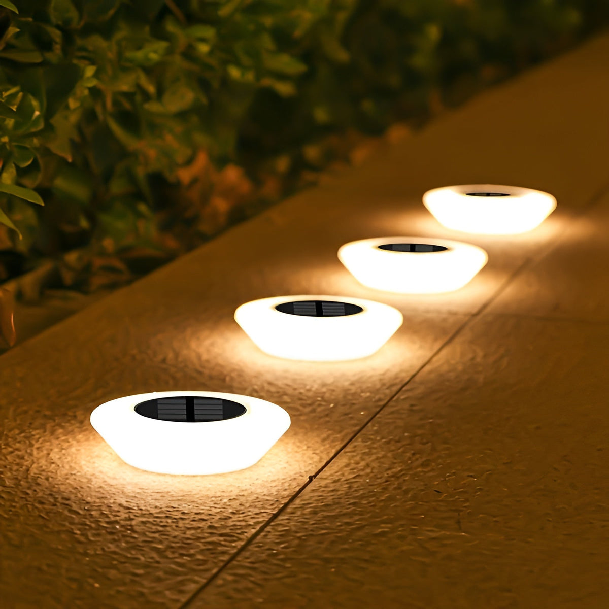 Lámpara solar LED de jardín para iluminación de caminos exteriores en blanco cálido