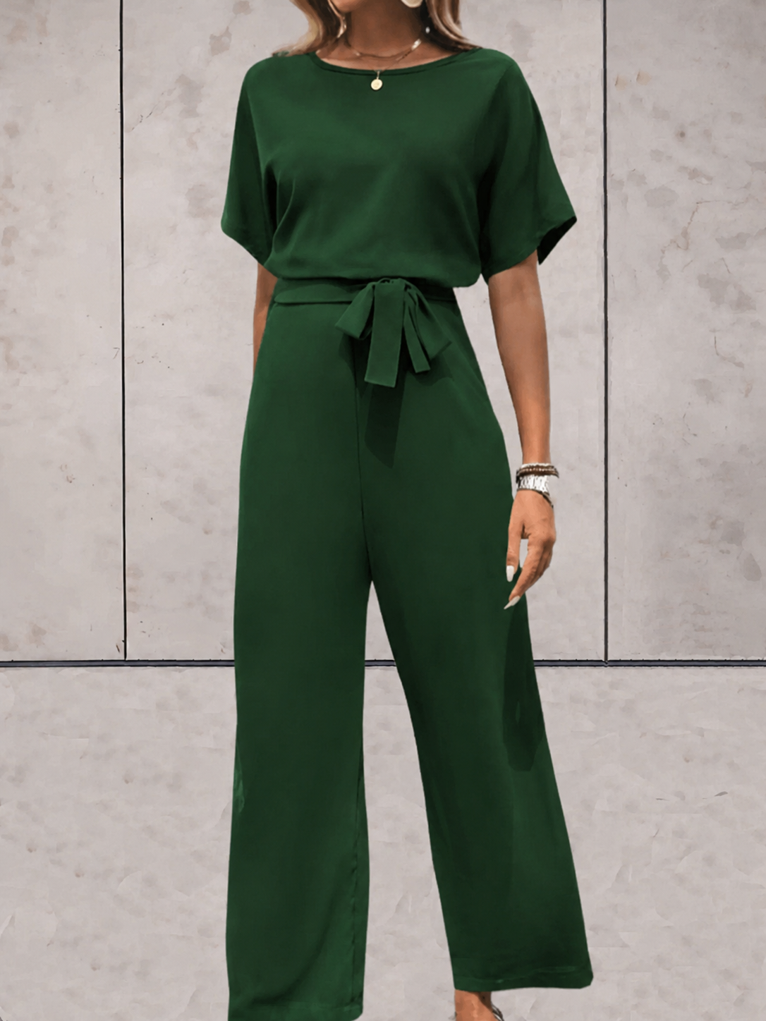 Mono Negro Elegante y Cómodo para Cualquier Ocasión
