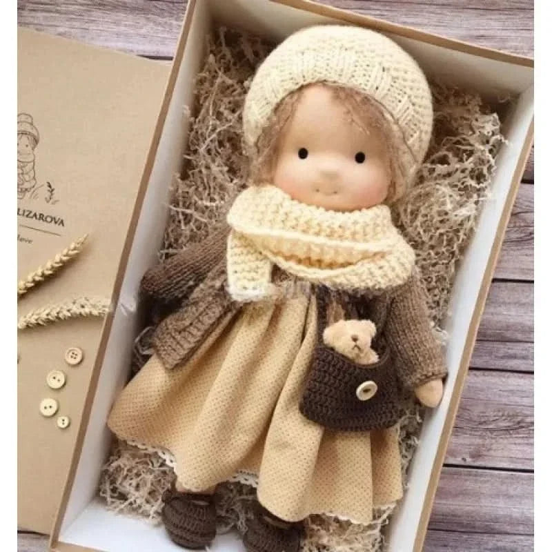 Muñeca de peluche hecha a mano – Juguete Elise de estilo Waldorf