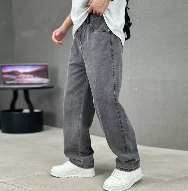 Pantalones vaqueros elegantes de corte recto