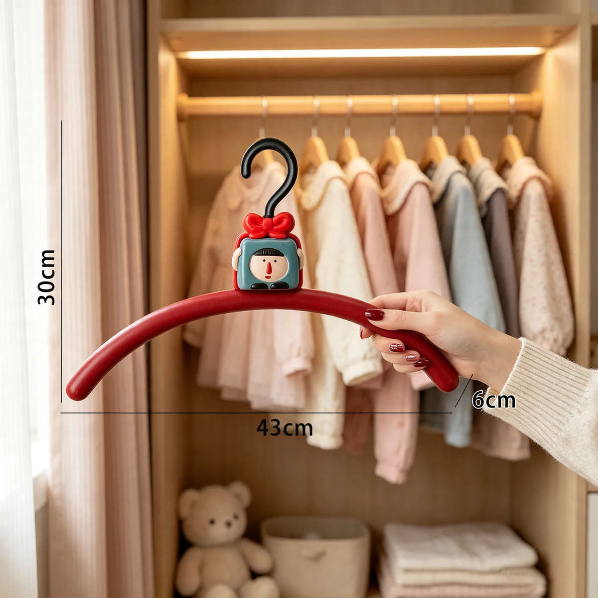 Percha de plástico para ropa con diseño navideño
