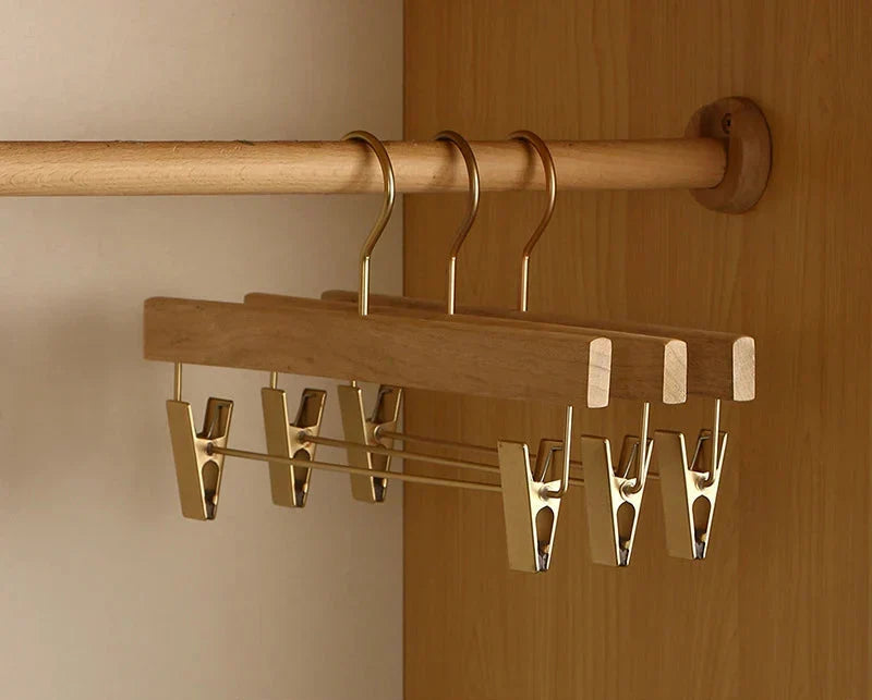 Perchas de Madera de Alcanfor para Trajes y Abrigos con Hombro Ancho (Set de 2)