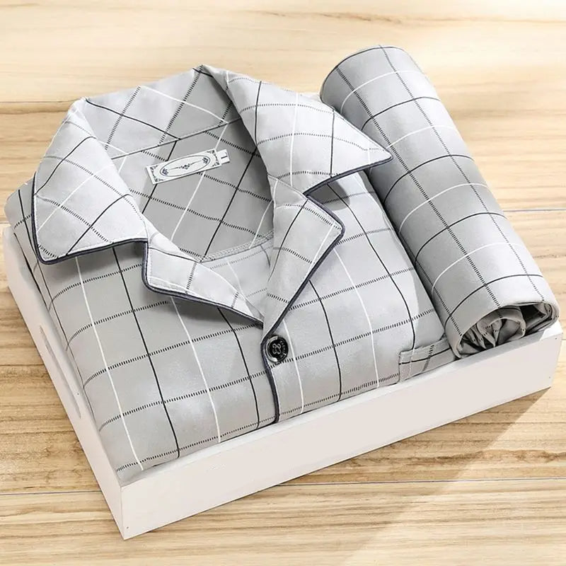 Pijama de hombre estilo clásico