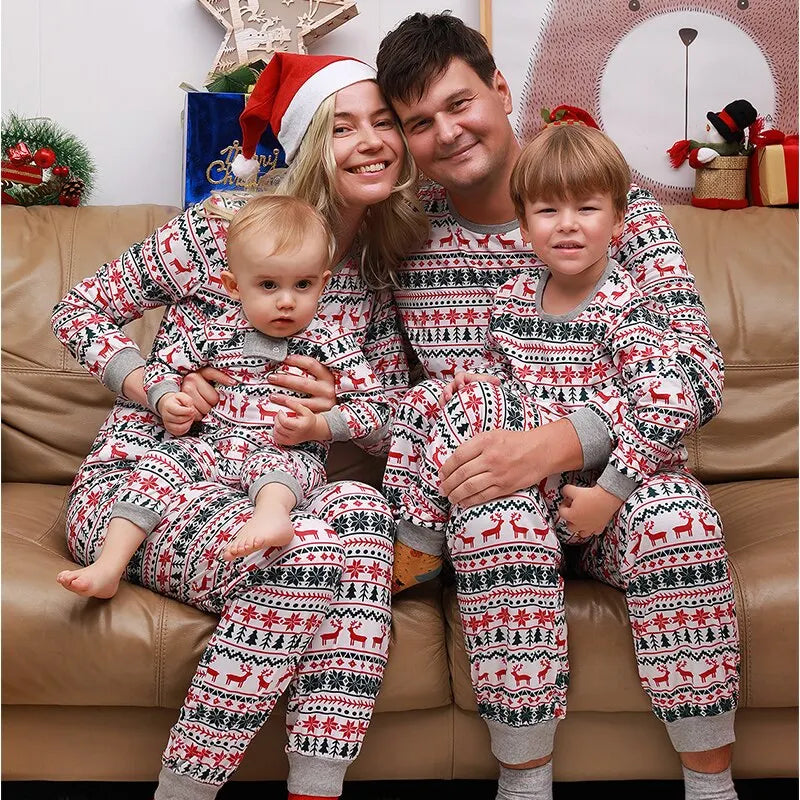 Pijamas navideños familiares | Cómodos y elegantes para todos