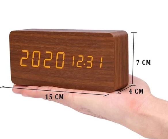 Reloj de madera LED minimalista y elegante