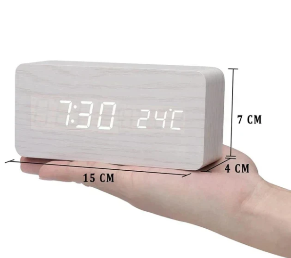 Reloj de madera LED minimalista y elegante