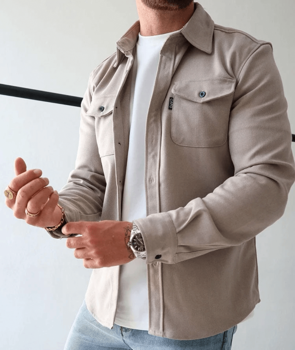 Sobrecamisa moderna para hombre