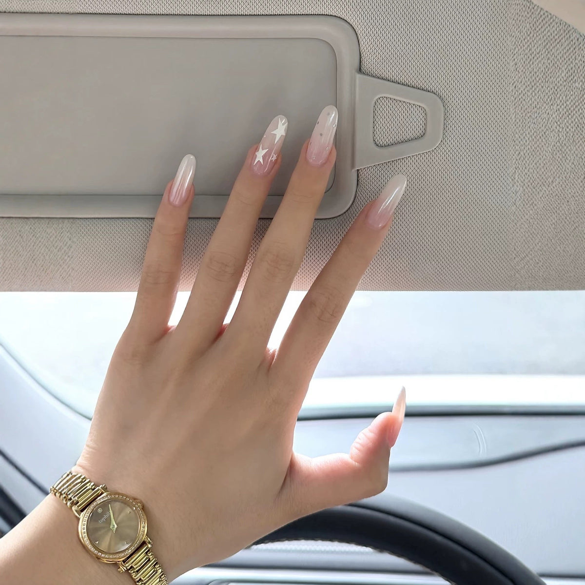 Uñas postizas adhesivas con elegante diseño de estrellas