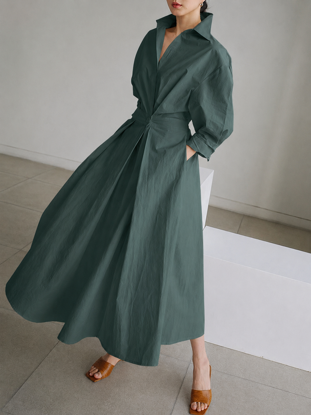 Vestido camisero elegante con botones