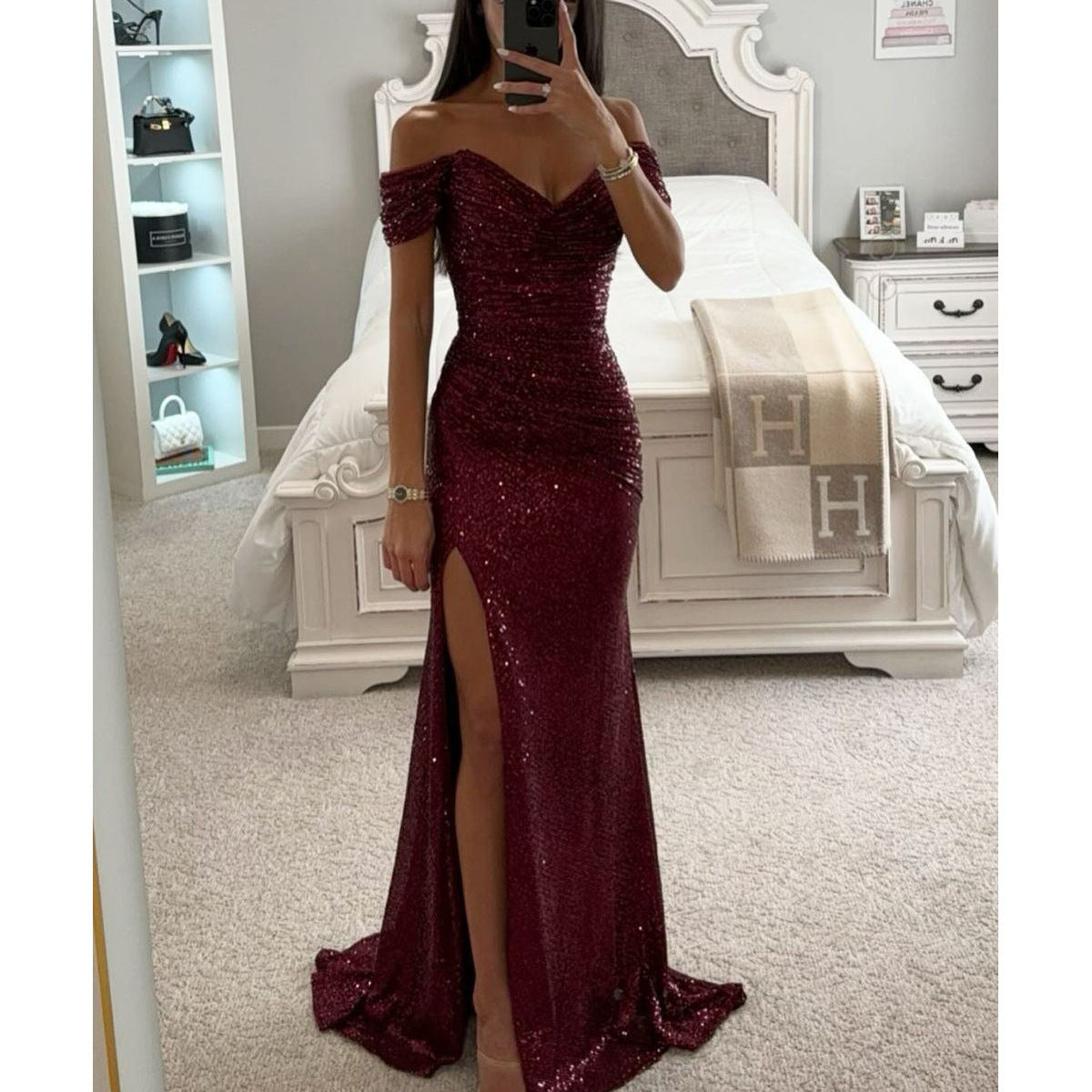 Vestido de noche largo con lentejuelas, hombros descubiertos y abertura lateral para bodas y fiestas