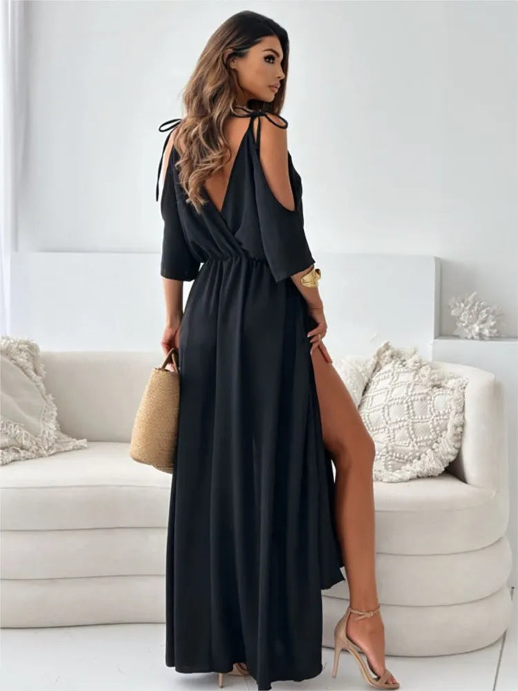 Vestido maxi elegante con hombros descubiertos
