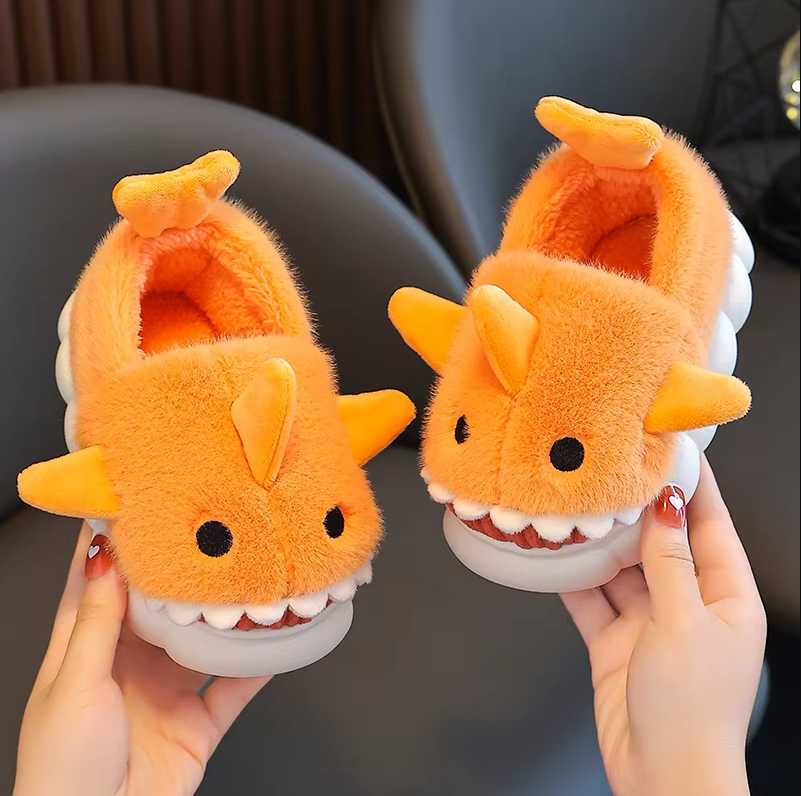 Zapatillas de estar por casa infantiles antideslizantes con diseño de tiburón