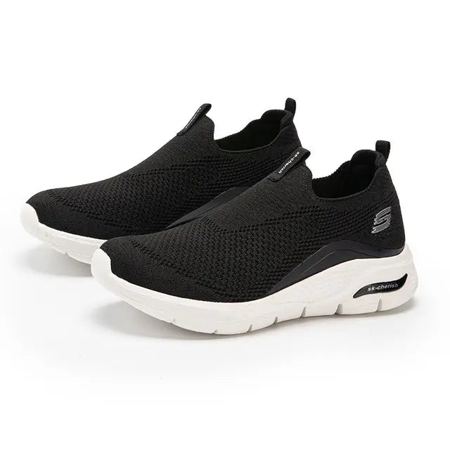 Zapatillas slip-on negras y cómodas de mezcla de algodón para el día a día