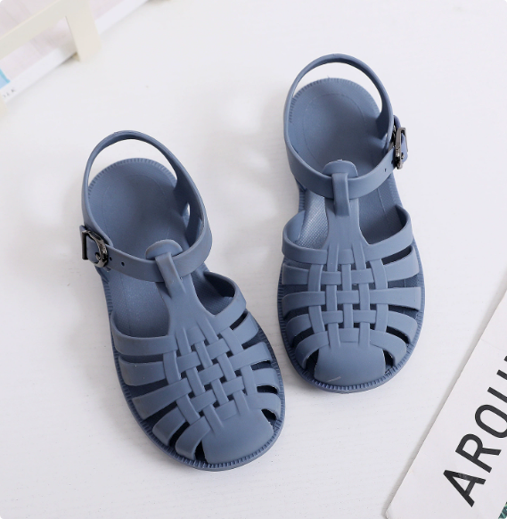 Zapatos antideslizantes de playa y natación para niños