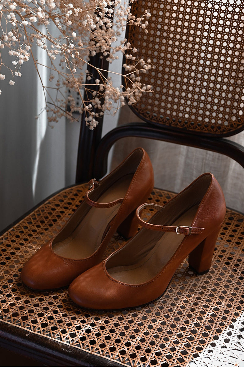 Zapatos de tacón ancho para mujer con puntera redonda y correa ajustable con hebilla