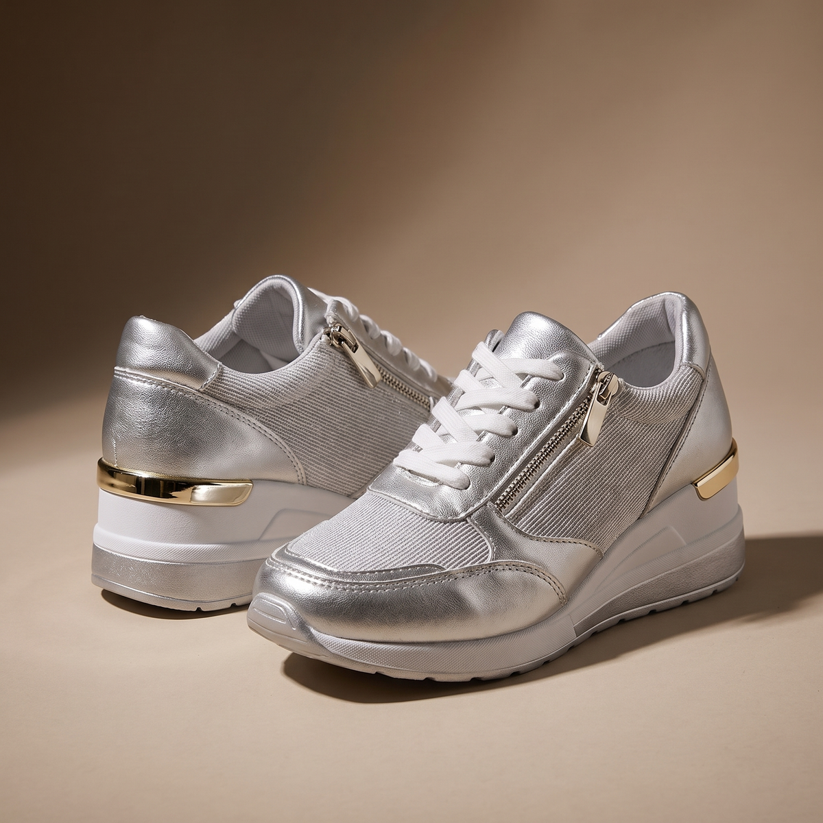 Zapatos ortopédicos para mujer con diseño ergonómico y suela acolchada
